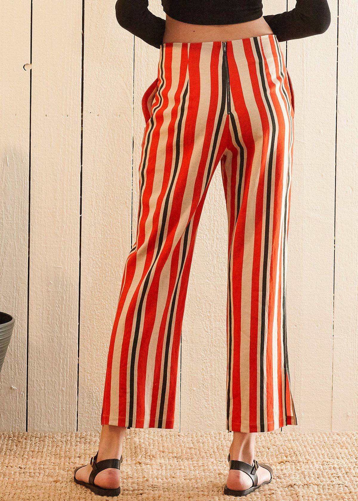 Women's Hi-waisted Cropped Pants in Poppy Multi