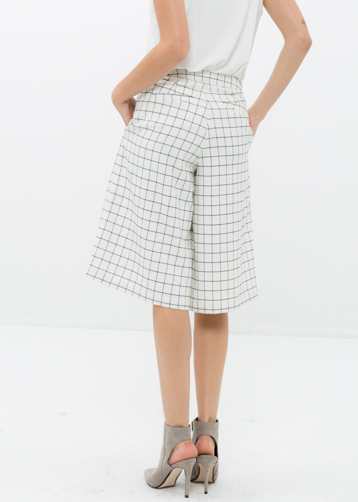 Women's Wide Leg Pants In Square Jacquard